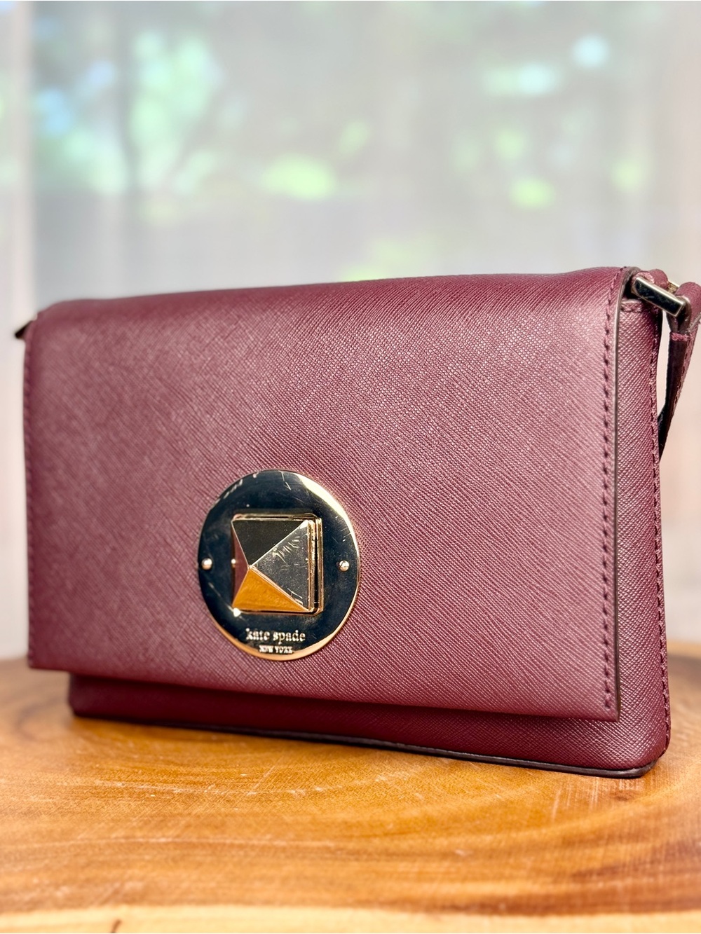 Kate Spade Plum Burgundy Saffiano Leather Crossbody - Turn Lock Gold HW - EUC - Picture 11 of 13